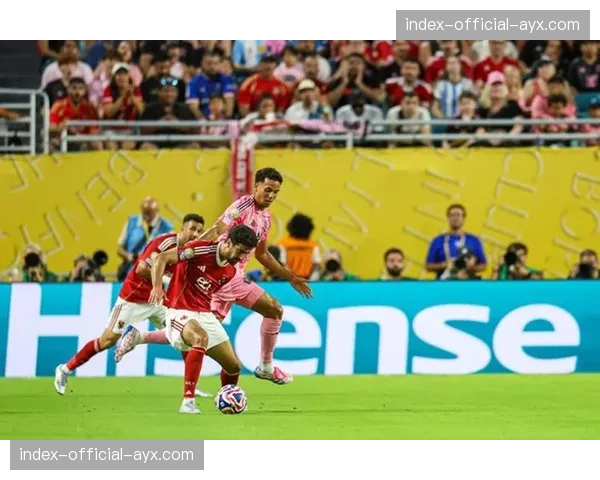 战报：里昂0-0闷平图卢兹，全场仅一次射正